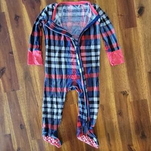 6-9mo Bamboo like "little sleepies" footies